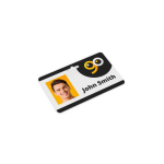 Badge identificativo prodotto nell’UE per aziende ed eventi