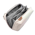 Organizzatore in nylon riciclato per accessori da viaggio Peak Design color avorio