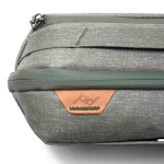 Necessaire da viaggio in nylon appendibile con gancio e impermeabile Peak Design grande color verde scuro