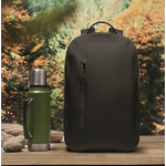 Zaino nero porta laptop in RPET resistente all’acqua 16'' color nero vista ambiente