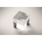 Elegante premio a forma di cubo in vetro personalizzabile color trasparente terza vista fotografica