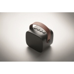 Altoparlante quadrato con manico marrone in similpelle stile vintage color nero seconda vista fotografica