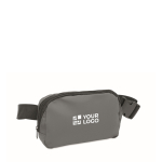 Marsupio in PU con scomparto principale e tasca posteriore color grigio scuro vista area di stampa