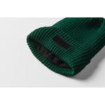 Berretto unisex a maglia in vari colori con patch personalizzabile color verde scuro quarta vista fotografica