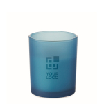 Candela alla vaniglia in cera vegetale con stoppino in legno color blu vista area di stampa