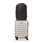 Zaino ideale per viaggi con scomparti multipli color nero