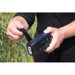 Radio d’emergenza multifunzione in ABS riciclato e manovella 1.800 mAh color nero vista ambiente