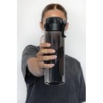 Borraccia sportiva in rPET con tappo anti-goccia e cannuccia 800 ml color nero vista ambiente 3