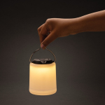 Lampada portatile in plastica ecologica con tre modalità di luce LED color bianco settima vista