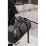 Borsone da viaggio in poliestere riciclato con doppi manici 35 l color nero vista ambiente