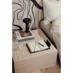 Taccuino in pelle riciclata con design elegante A5 a righe color nero vista ambiente 2