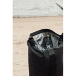 Borsa termica in poliestere riciclato con design arrotolabile 25 l color nero vista ambiente 4
