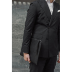 Custodia riciclata per PC con design elegante e accesso rapido 16” color nero vista ambiente