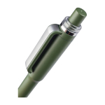 Penna in plastica riciclata con clip e anello cromato e inchiostro blu seconda vista