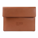 Elegante portadocumenti in similpelle personalizzabile color marrone vista dettaglio