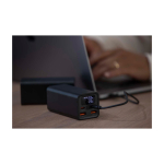 Powerbank ideale per portatile in alluminio riciclato 20.000 mAh color nero immagine stile di vita