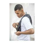 Gilet idratazione per running impermeabile e riflettente color nero immagine stile di vita