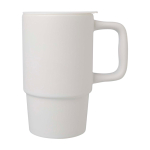 Tazza in ceramica con coperchio in plastica e grande manico 450ml color bianco vista laterale