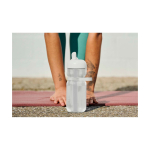 Borraccia sportiva plastica tappo ribaltabile e cannuccia 600ml Mepal color bianco immagine stile di vita
