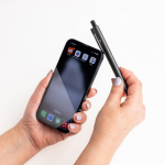 Penna in alluminio a scatto con dettagli argentati inchiostro blu vue 4