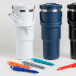 Penna in ABS riciclato con meccanismo a scatto con inchiostro blu vue 2