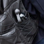 Borraccia di plastica monocromatica con tappo tondo e manico 600 ml color nero sesta vista