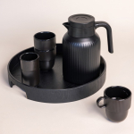 Caraffa termica con design a righe verticali caratteristiche 1,5 l color nero seconda vista