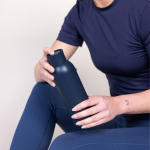 Borraccia termica in acciaio riciclato con tappo a pressione 500 ml color blu scuro seconda vista