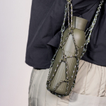 Borraccia termica in acciaio riciclato con tappo a pressione 500 ml color verde oliva terza vista