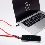 Lanyard su misura regolabile per smartphone con caricatore Tipo-C color rosso