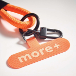 Lanyard su misura smartphone a cordino corto con caricatore Tipo-C color arancione quinta vista