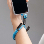Lanyard su misura smartphone a cordino corto con caricatore Tipo-C color azzurro ciano