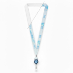 Lanyard porta badge su misura in RPET con dettaglio metallico color blu oltremare vista area di stampa