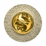 Pin metallico rotondo su misura personalizzabile a stampa integrale color nude terza vista