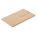 Tessera USB su misura in plastica riciclata con finitura legno color naturale