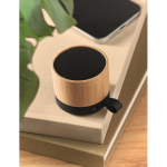 Altoparlante wireless con scocca in bambù e ABS 3W color legno vista ambiente