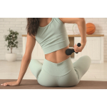 Pistola massaggiante con 2 velocità e batteria 1200mAh in borsa color nero vista ambiente