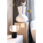 Lampada ecologica con altoparlante portatile e BT 5.3 10W 2.000 mAh color nero vista ambiente