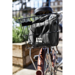 Borsa termica arrotolabile ermetica ed ecologica Black & Blum 6,7 L color nero vista ambiente 3