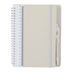 Taccuino in cartone riciclato con penna a inchiostro blu e fogli a righe A5 color bianco prima vista