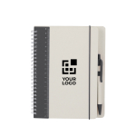 Taccuino in cartone riciclato con penna a inchiostro blu e fogli a righe A5 vista area di stampa