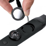 Fischietto di sopravvivenza 6 in 1 con torcia LED e cordino quinta vista