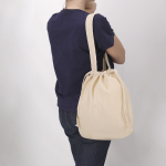 Borsa in cotone con cordini e manici lunghi rinforzati 180 g/m² vista ambiente