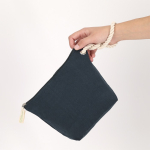 Beauty case in cotone riciclato con cordino e zip 240 g/m² quinta vista