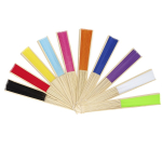 Ventaglio con stecche in bambù e tessuto in poliestere in colori terza vista