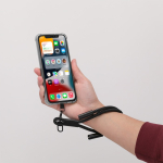 Braccialetto in RPET con cavo di ricarica e trasferimento dati 60W vista ambiente