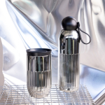 Bottiglia antigoccia in acciaio riciclato a righe verticali 500ml color argento brillante sesta vista