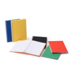 Blocco note A5 con anelli in plastica riciclata a quadretti color giallo vista dettaglio 3