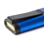 Multiutensile ultrasottile in alluminio con torcia da 70 lumen color rosso vista dettaglio 2