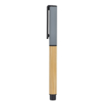 Penna roller in bambù con cappuccio e clip in plastica, inchiostro nero color grigio